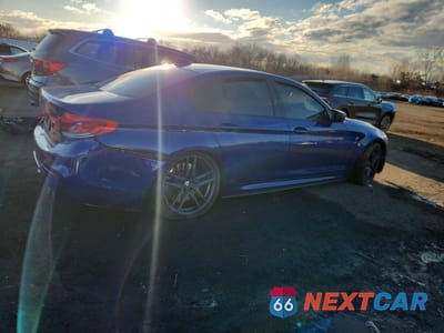 Trzecie zdjęcie samochodu z tyłu: 2019 BMW M5 VIN:WBSJF0C59KB447789 - miniatura