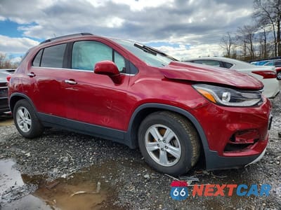 Czwarte zdjęcie samochodu z boku: 2019 CHEVROLET TRAX 1LT VIN:3GNCJLSB8KL186006 - miniatura