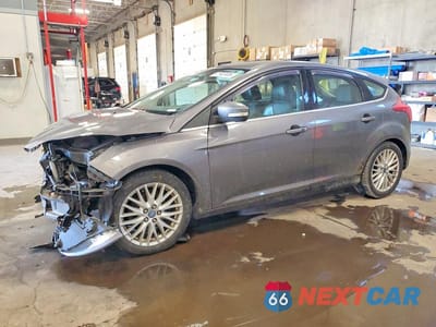 2013 FORD FOCUS TITANIUM 1FADP3N23DL277115 - główne zdjęcie licytacji z USA - miniatura