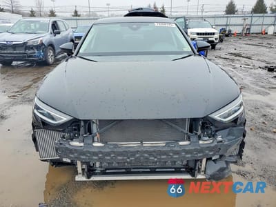 Piąte zdjęcie samochodu w środku: 2024 AUDI A8 L VIN:WAULDAF80RN004566 - miniatura