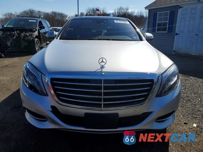 Piąte zdjęcie samochodu w środku: 2015 MERCEDES-BENZ S 550 VIN:WDDUG8CB5FA138473 - miniatura