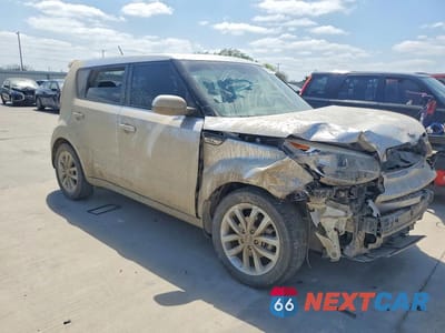 Czwarte zdjęcie samochodu z boku: 2018 KIA SOUL + VIN:KNDJP3A52J7591663 - miniatura