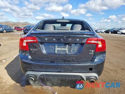 Zdjęcie 6 z 11 samochodu: 2017 VOLVO S60 R DESIGN VIN:YV149MTS3H2438131 - miniatura