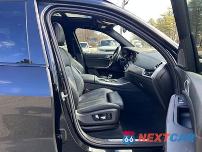 Piąte zdjęcie samochodu w środku: 2019 BMW X5 XDRIVE40I VIN:5UXCR6C52KLK80260 - miniatura