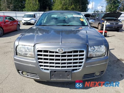 Piąte zdjęcie samochodu w środku: 2010 CHRYSLER 300 TOURING VIN:2C3CA4CD5AH318777 - miniatura