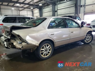 Trzecie zdjęcie samochodu z tyłu: 2001 TOYOTA CAMRY XLE V6 VIN:4T1BF28K31U122706 - miniatura
