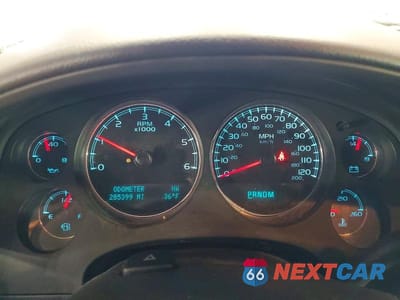 Zdjęcie 9 z 13 samochodu: 2010 CHEVROLET SUBURBAN C1500 LS VIN:1GNUCHE07AR100830 - miniatura