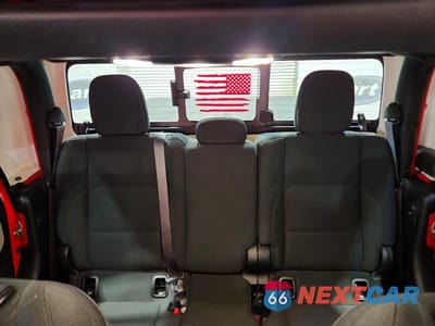 Zdjęcie 10 z 13 samochodu: 2023 JEEP GLADIATOR SPORT VIN:1C6HJTAG3PL567123 - miniatura