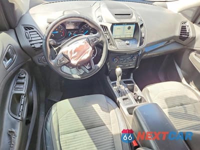 Zdjęcie 8 z 12 samochodu: 2018 FORD ESCAPE SE VIN:1FMCU0GD9JUC26876 - miniatura