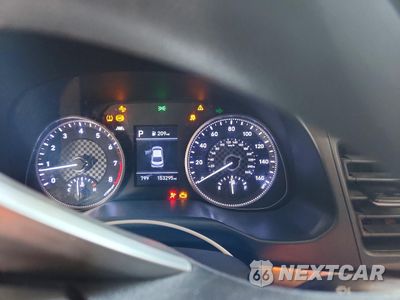 Zdjęcie 9 z 14 samochodu: 2019 HYUNDAI ELANTRA SEL VIN:5NPD84LF7KH407692 - miniatura