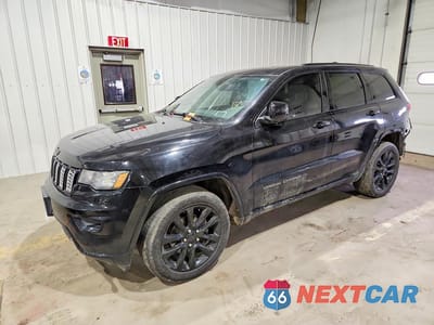 2019 JEEP GRAND CHEROKEE LAREDO 1C4RJFAG8KC546873 - główne zdjęcie licytacji z USA - miniatura