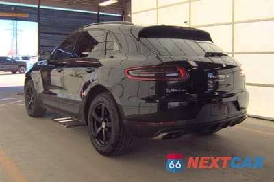 Trzecie zdjęcie samochodu z tyłu: 2017 PORSCHE MACAN VIN:WP1AA2A51HLB05601 - miniatura