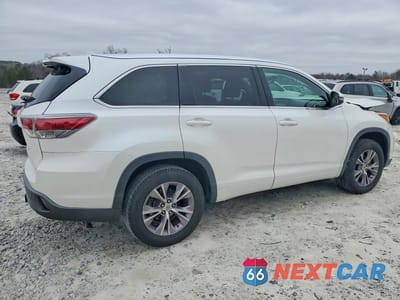 Trzecie zdjęcie samochodu z tyłu: 2015 TOYOTA HIGHLANDER XLE VIN:5TDKKRFH1FS064834 - miniatura