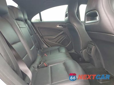 Zdjęcie 10 z 12 samochodu: 2015 MERCEDES-BENZ CLA 250 VIN:WDDSJ4EB4FN254996 - miniatura