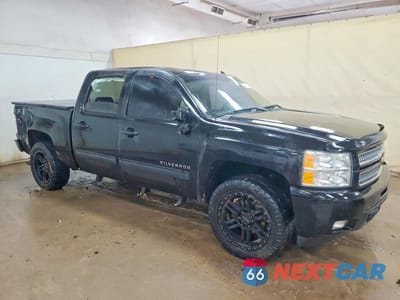 Czwarte zdjęcie samochodu z boku: 2012 CHEVROLET SILVERADO K1500 LTZ VIN:1GCPKTE76CF174947 - miniatura