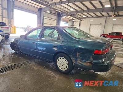 Drugie zdjęcie samochodu z przodu: 1998 TOYOTA CAMRY LE VIN:4T1BG22K5WU857202 - miniatura