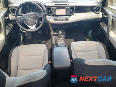 Zdjęcie 8 z 13 samochodu: 2016 TOYOTA RAV4 HYBRID XLE VIN:JTMRJREV8GD058518 - miniatura
