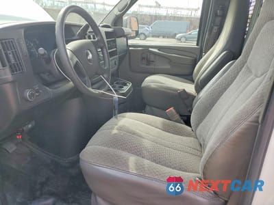 Zdjęcie 7 z 12 samochodu: 2012 CHEVROLET EXPRESS G3500 VIN:1GCZGUCGXC1198491 - miniatura