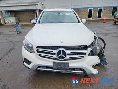 Piąte zdjęcie samochodu w środku: 2016 MERCEDES-BENZ GLC 300 4MATIC VIN:WDC0G4KB4GF075089 - miniatura
