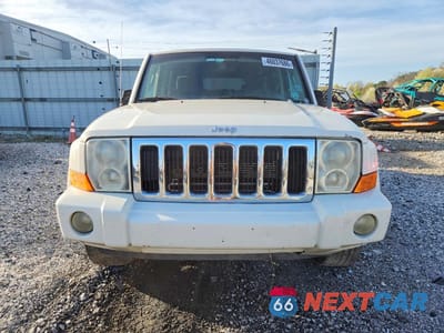 Piąte zdjęcie samochodu w środku: 2008 JEEP COMMANDER SPORT VIN:1J8HG48K28C189152 - miniatura