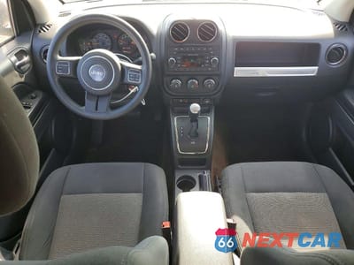 Zdjęcie 8 z 13 samochodu: 2016 JEEP COMPASS SPORT VIN:1C4NJDBB6GD657297 - miniatura