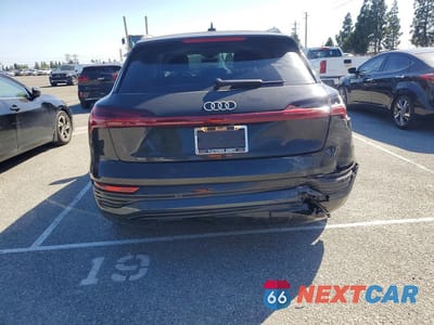 Zdjęcie 6 z 11 samochodu: 2024 AUDI Q8 E-TRON PREMIUM PLUS VIN:WA15AAGEXRB008340 - miniatura