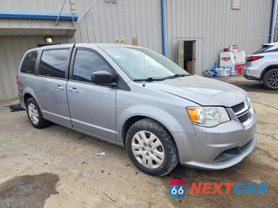 Czwarte zdjęcie samochodu z boku: 2018 DODGE GRAND CARAVAN SE VIN:2C4RDGBG4JR184607 - miniatura