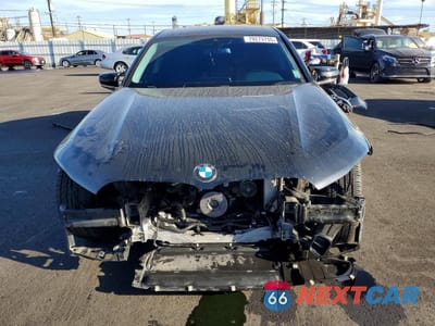 Piąte zdjęcie samochodu w środku: 2022 BMW 740 I VIN:WBA7T2C04NCJ55439 - miniatura