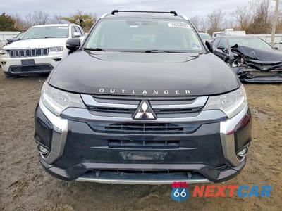Piąte zdjęcie samochodu w środku: 2018 MITSUBISHI OUTLANDER SE VIN:JA4J24A55JZ057379 - miniatura