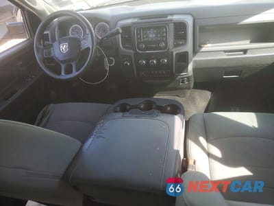 Zdjęcie 8 z 12 samochodu: 2016 RAM 2500 ST VIN:3C6UR5HL0GG222893 - miniatura