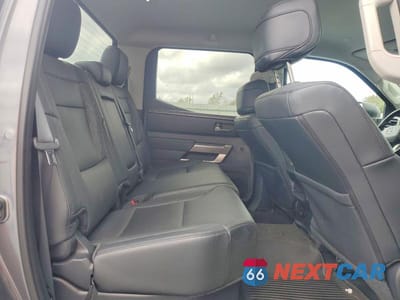 Zdjęcie 10 z 12 samochodu: 2024 TOYOTA TUNDRA SR5 VIN:5TFLA5DB2RX193680 - miniatura