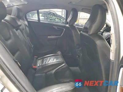 Zdjęcie 10 z 11 samochodu: 2014 VOLVO S60 T5 VIN:YV1612FS6E1287156 - miniatura