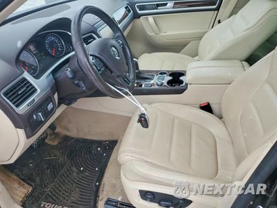 Zdjęcie 7 z 13 samochodu: 2015 VOLKSWAGEN TOUAREG V6 TDI VIN:WVGEP9BP0FD002814 - miniatura