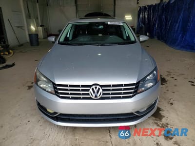 Piąte zdjęcie samochodu w środku: 2012 VOLKSWAGEN PASSAT SEL VIN:1VWCH7A37CC108378 - miniatura