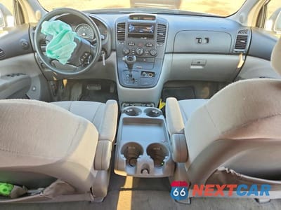 Zdjęcie 8 z 11 samochodu: 2007 KIA SEDONA BASE VIN:KNDMB133576143038 - miniatura