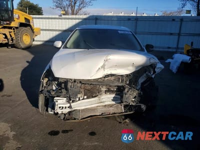 Piąte zdjęcie samochodu w środku: 2012 VOLVO S60 T5 VIN:YV1622FS6C2118159 - miniatura