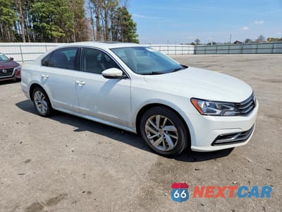 Czwarte zdjęcie samochodu z boku: 2018 VOLKSWAGEN PASSAT SE VIN:1VWBA7A39JC043109 - miniatura