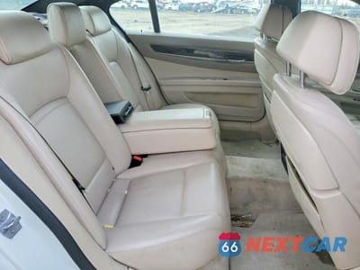 Zdjęcie 10 z 11 samochodu: 2013 BMW 740 LXI VIN:WBAYF4C50DD281602 - miniatura