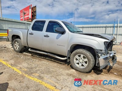 Czwarte zdjęcie samochodu z boku: 2011 GMC SIERRA K1500 SLE VIN:3GTP2VE36BG138259 - miniatura