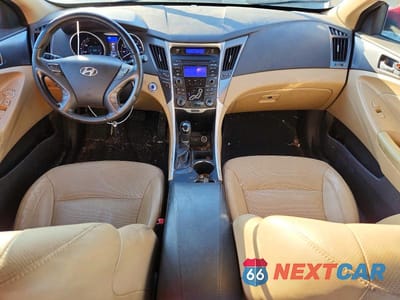 Zdjęcie 8 z 12 samochodu: 2012 HYUNDAI SONATA HYBRID BASE VIN:KMHEC4A46CA054497 - miniatura