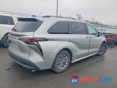 Trzecie zdjęcie samochodu z tyłu: 2023 TOYOTA SIENNA LE 8-PASSENGER VIN:5TDBRKEC3PS173516 - miniatura
