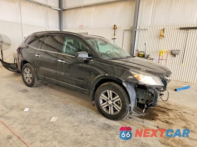 Czwarte zdjęcie samochodu z boku: 2015 CHEVROLET TRAVERSE LT VIN:1GNKVHKD6FJ282146 - miniatura