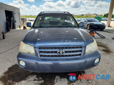 Piąte zdjęcie samochodu w środku: 2002 TOYOTA HIGHLANDER LIMITED VIN:JTEGF21AX20041489 - miniatura