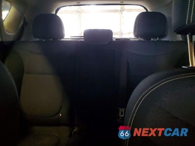 Zdjęcie 10 z 12 samochodu: 2015 KIA SOUL + VIN:KNDJP3A51F7182660 - miniatura