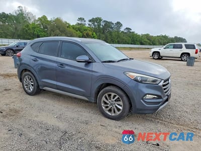 Czwarte zdjęcie samochodu z boku: 2017 HYUNDAI TUCSON ECO VIN:KM8J3CA22HU304962 - miniatura