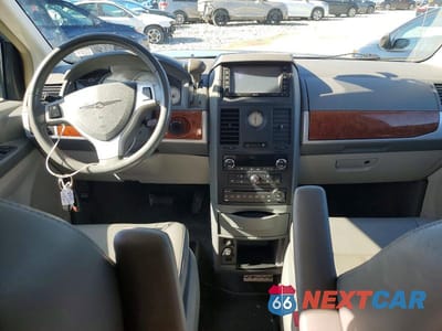 Zdjęcie 8 z 13 samochodu: 2008 CHRYSLER TOWN & COUNTRY TOURING VIN:2A8HR54P68R729840 - miniatura