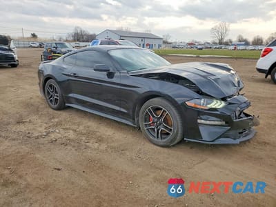 Czwarte zdjęcie samochodu z boku: 2019 FORD MUSTANG VIN:1FA6P8TH7K5130004 - miniatura