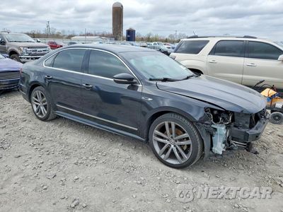 Czwarte zdjęcie samochodu z boku: 2017 VOLKSWAGEN PASSAT R-LINE VIN:1VWDT7A3XHC068128 - miniatura
