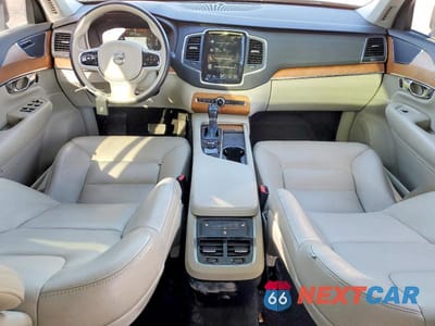 Zdjęcie 8 z 12 samochodu: 2022 VOLVO XC90 T6 MOMENTUM VIN:YV4A22PK0N1780176 - miniatura