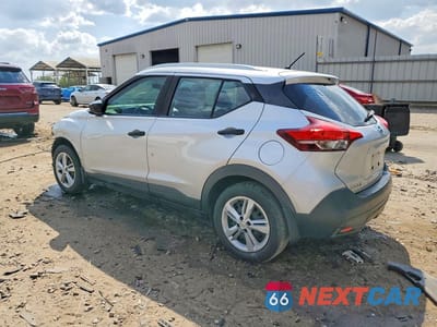 Drugie zdjęcie samochodu z przodu: 2019 NISSAN KICKS S VIN:3N1CP5CU0KL559187 - miniatura